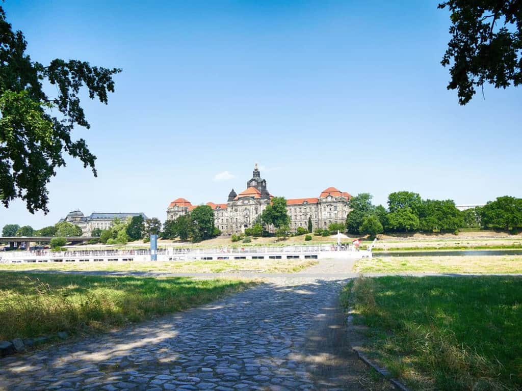 Mit dem Segway zur Sächsischen Staatskanzlei